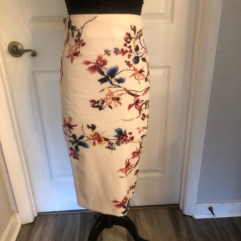 Floral pencil skirt